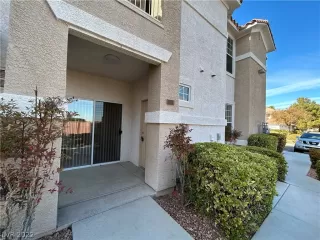 Photo #1: 2447754 Listing