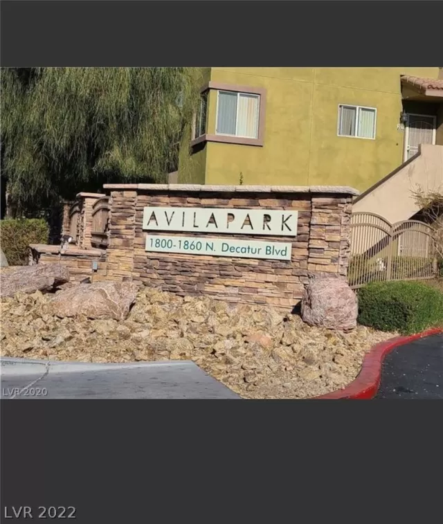 MLS: 2447764 Condo For Sale