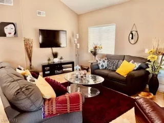 Photo #1: 2447768 Listing