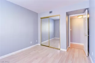 Photo #6: 2447785 Listing 