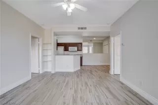 Photo #5: 2447832 Listing 