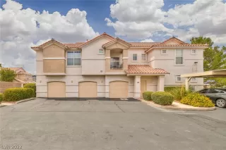 Photo #1: 2447835 Listing
