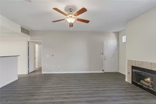 Photo #5: 2447835 Listing
