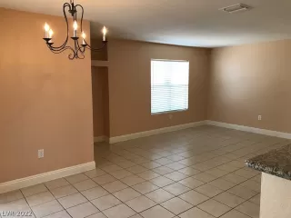 Photo #4: 2447878 Listing 