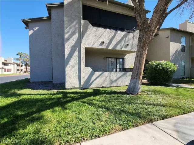 MLS: 2447916 Condo For Sale