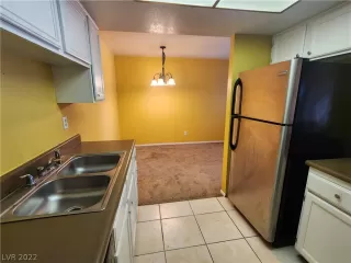 Photo #2: 2447916 Listing 