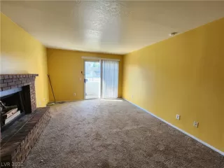 Photo #4: 2447916 Listing 