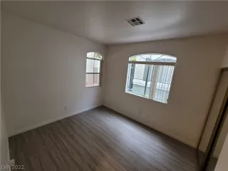 Photo #6: 2447918 Listing 