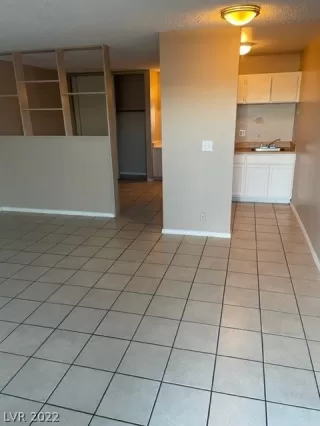 Photo #2: 2447923 Listing 