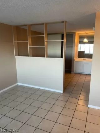 Photo #4: 2447923 Listing 