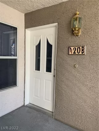 Photo #1: 2447927 Listing 