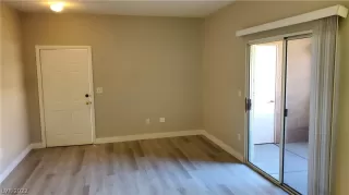 Photo #2: 2447946 Listing 