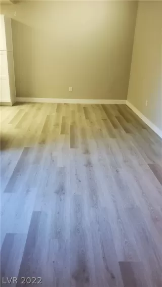 Photo #3: 2447946 Listing 