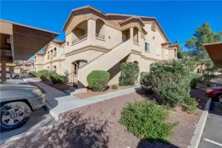 Photo #1: 2447989 Listing