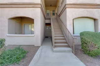 Photo #5: 2447989 Listing