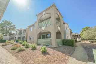 Photo #6: 2447999 Listing