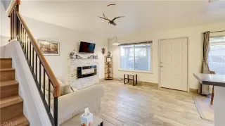 Photo #4: 2448047 Listing 