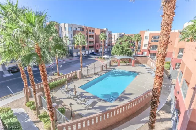 MLS: 2448083 Condo For Sale