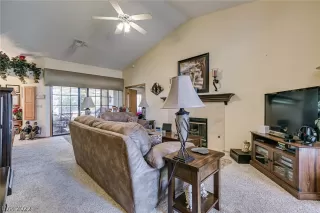 Photo #2: 2448091 Listing 