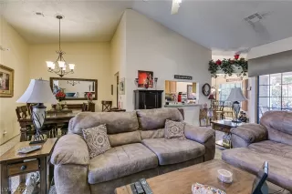 Photo #3: 2448091 Listing 