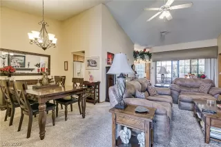 Photo #4: 2448091 Listing 