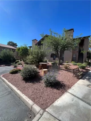 Photo #1: 2448096 Listing