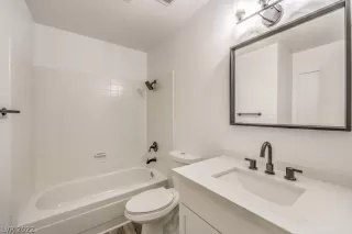 Photo #3: 2448116 Listing