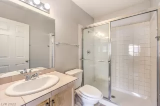 Photo #3: 2448119 Listing 