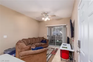 Photo #5: 2448147 Listing