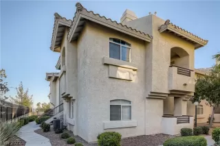 Photo #1: 2448193 Listing