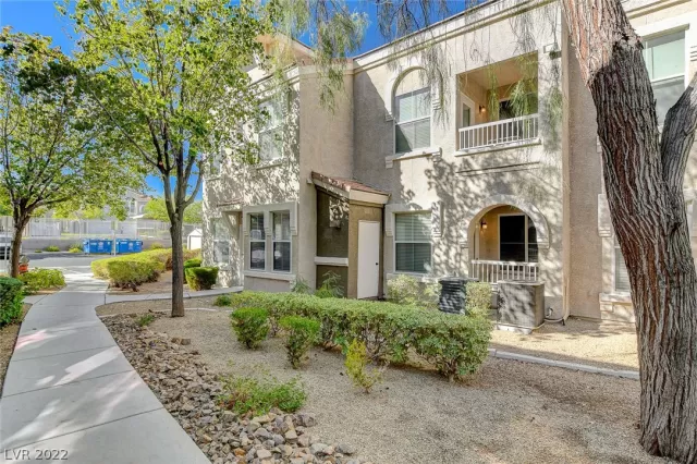 MLS: 2448212 Condo For Sale