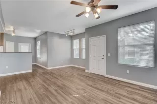 Photo #3: 2448212 Listing 