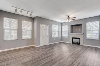 Photo #5: 2448212 Listing 