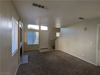 Photo #6: 2448227 Listing 