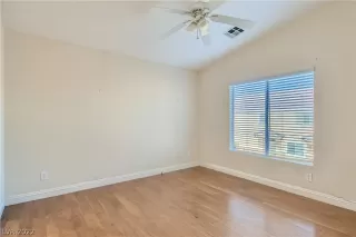 Photo #5: 2448277 Listing 