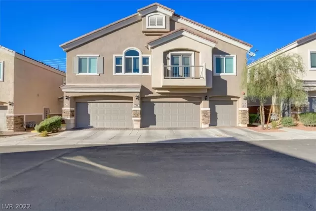 MLS: 2448281 Condo For Sale