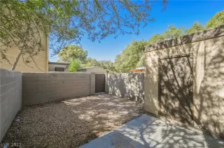 Photo #3: 2448338 Listing