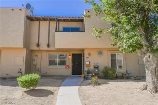 Photo #4: 2448338 Listing