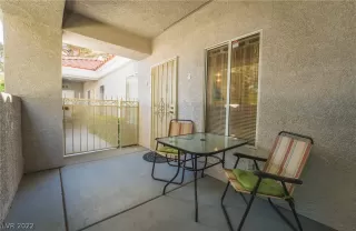 Photo #6: 2448402 Listing