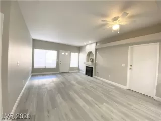 Photo #3: 2448411 Listing 