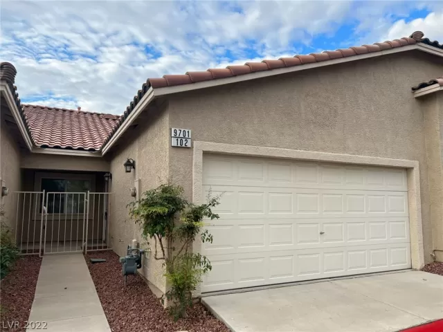 MLS: 2448418 Condo For Sale