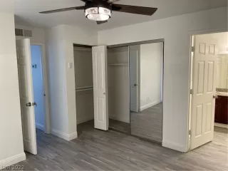 Photo #6: 2448422 Listing