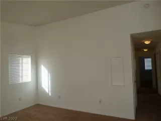 Photo #1: 2448454 Listing 