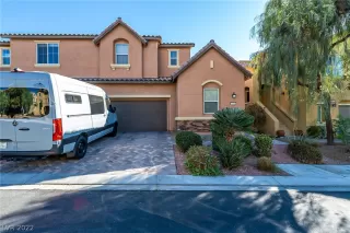 Photo #3: 2448465 Listing