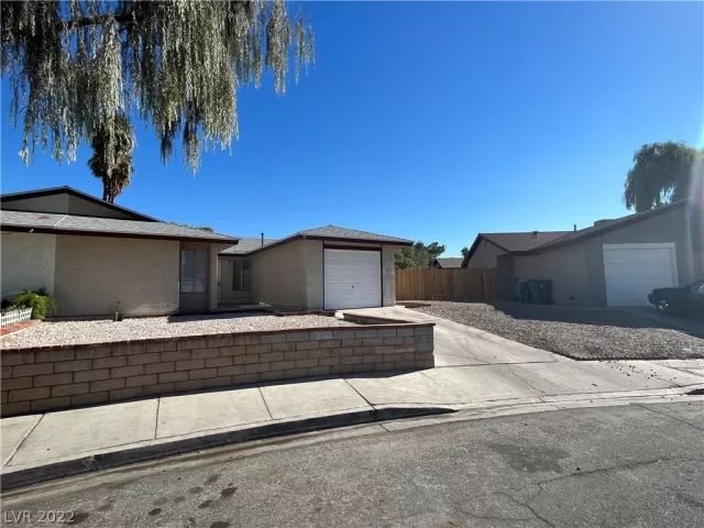 MLS: 2448471 Condo For Sale