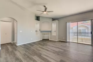 Photo #4: 2448482 Listing 