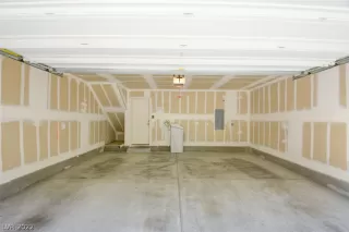 Photo #3: 2448485 Listing 