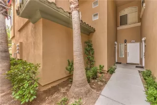 Photo #2: 2448589 Listing 