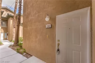 Photo #3: 2448589 Listing 