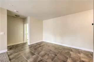 Photo #6: 2448589 Listing 